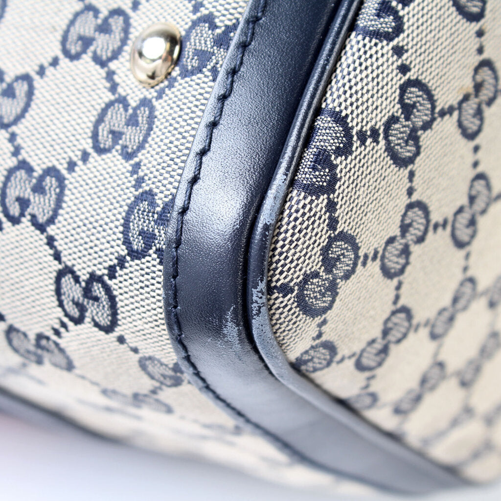 247205 Boston Bag