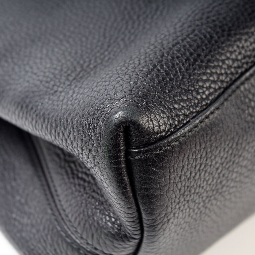 308982 Soho Leather Shoulder Bag Medium