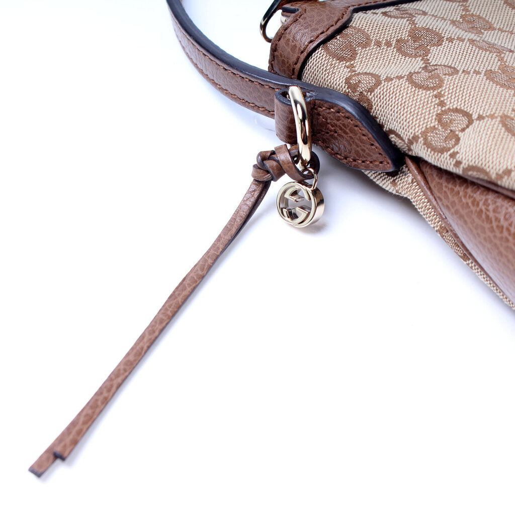 449244 GG Canvas Bree Hobo