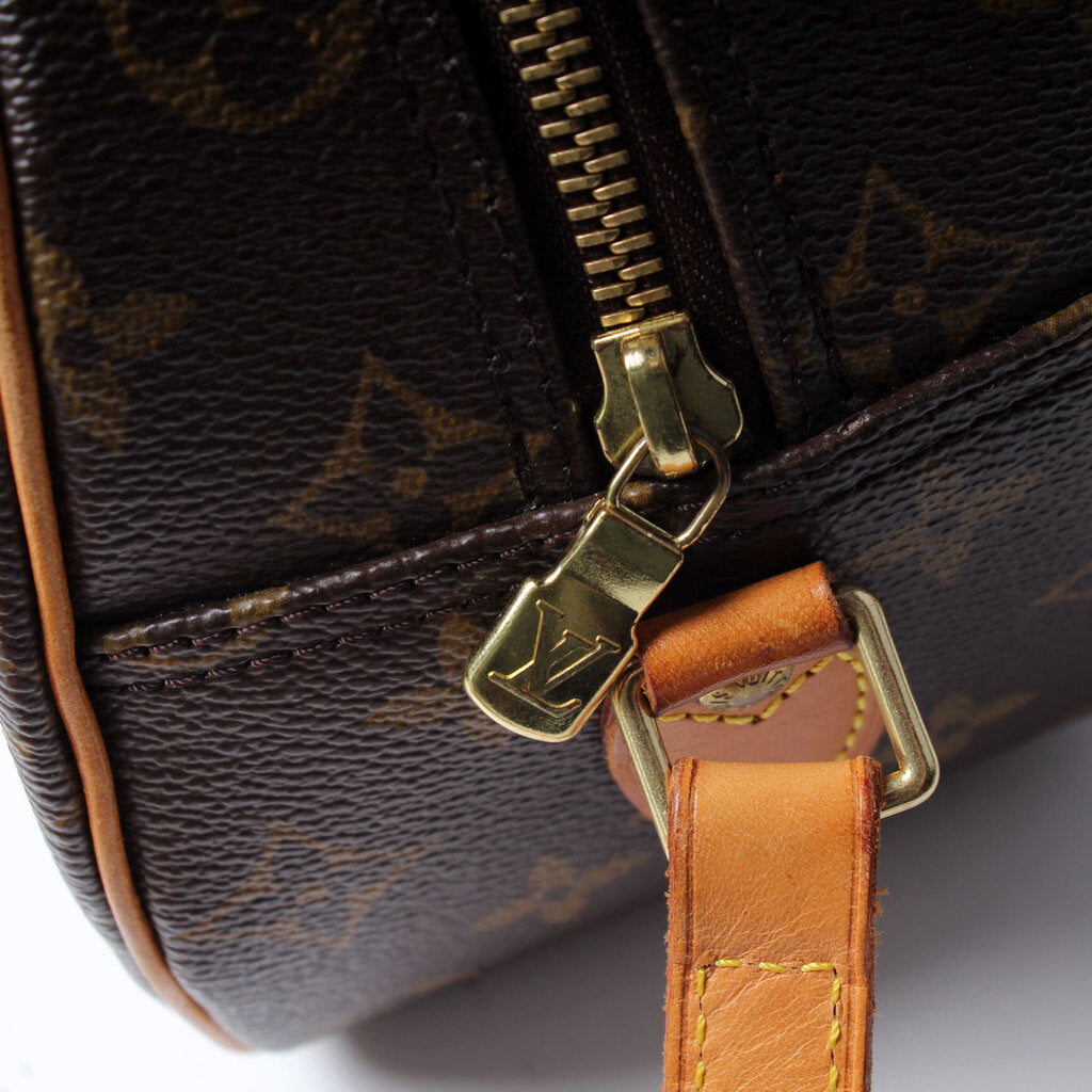 Blois Crossbody Monogram