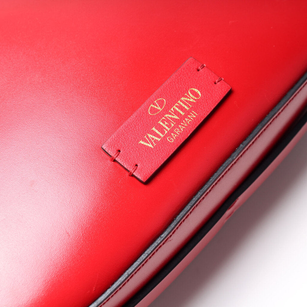 V Logo Walk Crossbody