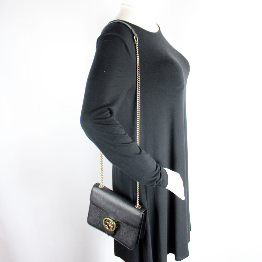 510304 Interlocking Small Crossbody