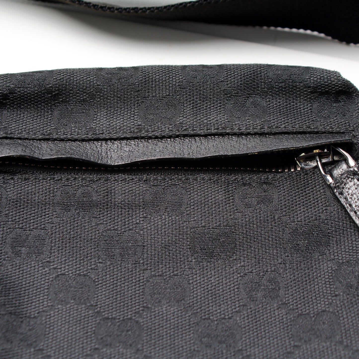 28566 GG Canvas Waist Bag