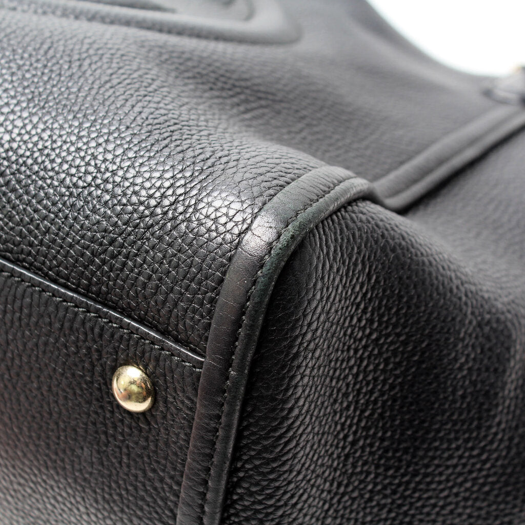282309 Soho Leather Hobo Medium