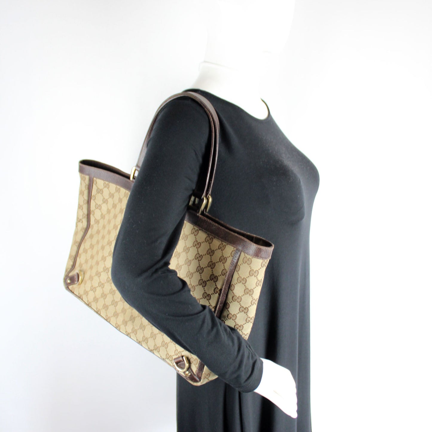141472 GG Canvas Abbey Tote