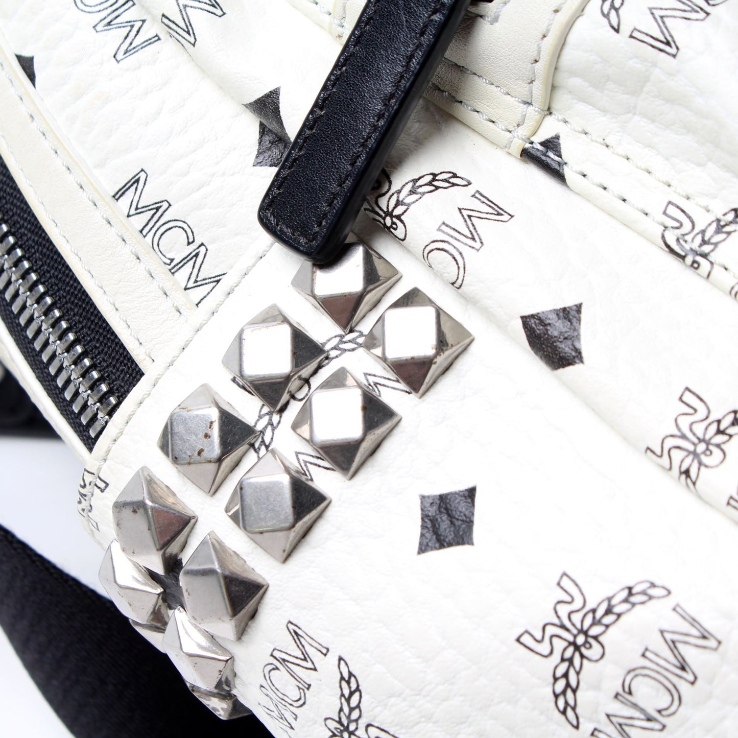 Stark Backpack Medium