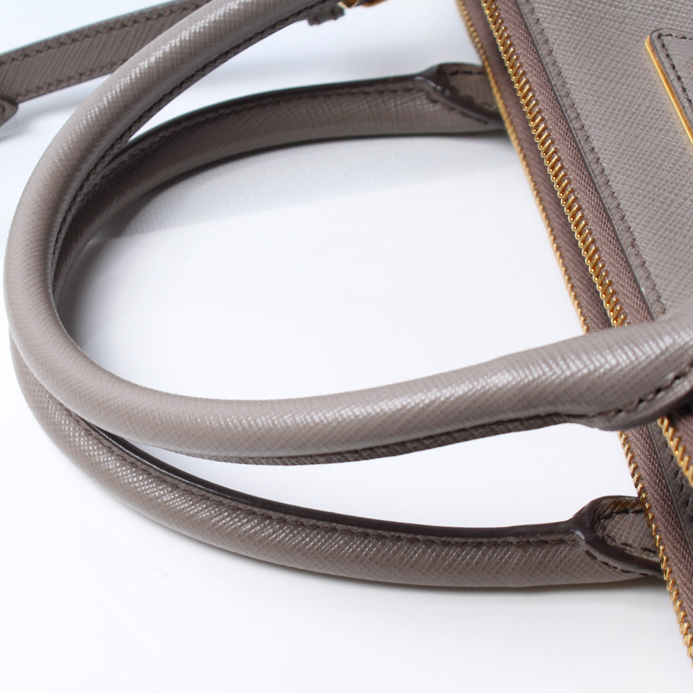 Saffiano Lux Mini Crossbody BN2316