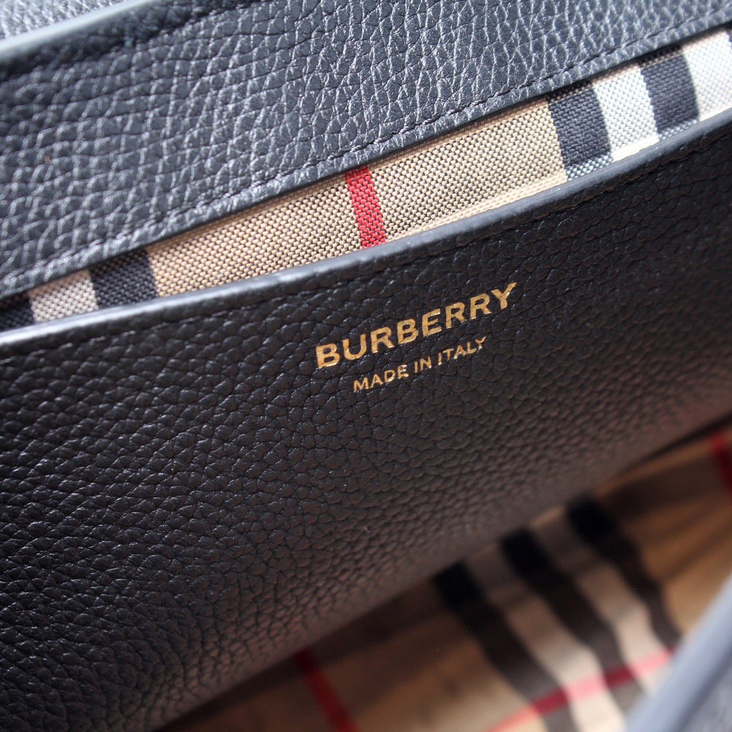Note Crossbody Leather Vintage Check
