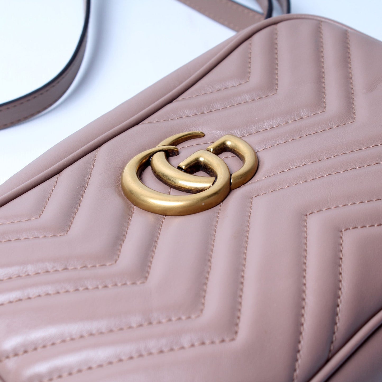 447632 Marmont Small Leather Camera