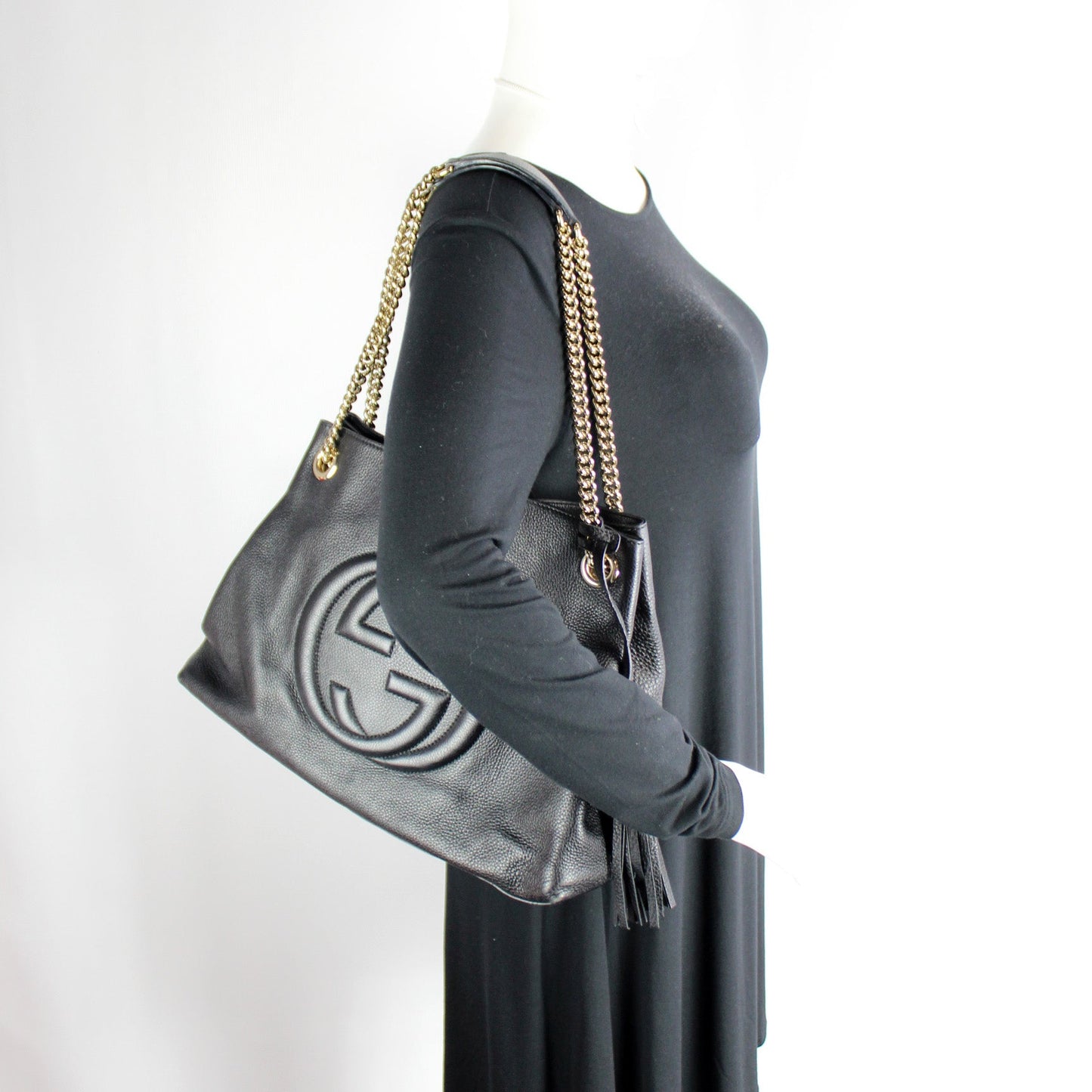 308982 Soho Leather Shoulder Medium