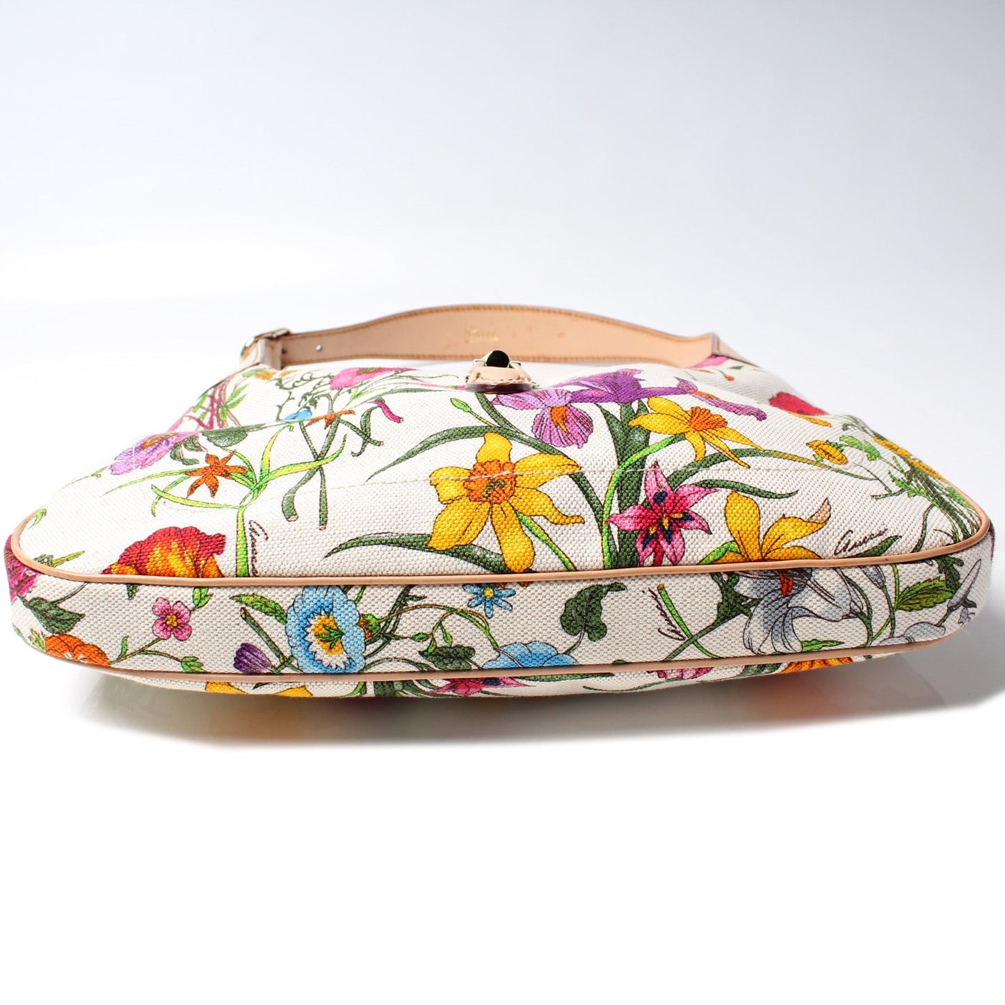 137335 Jackie O Flora