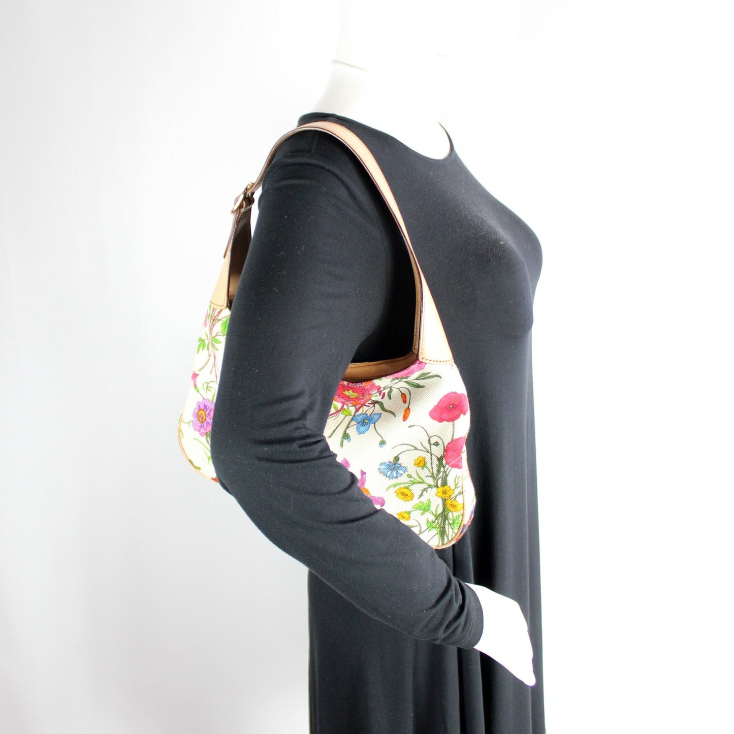 137335 Jackie O Flora