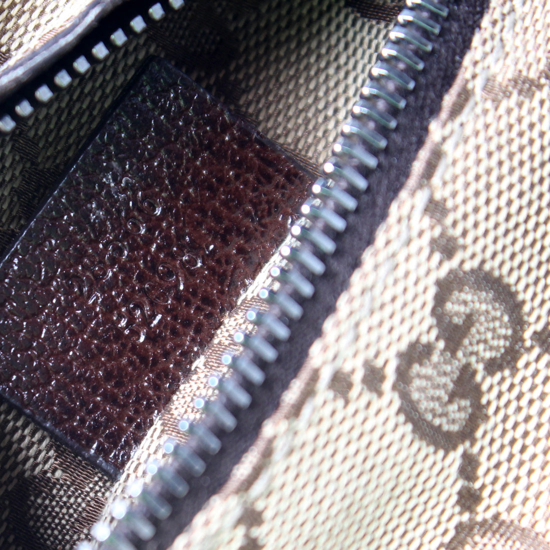 28566 GG Canvas Waist Bag