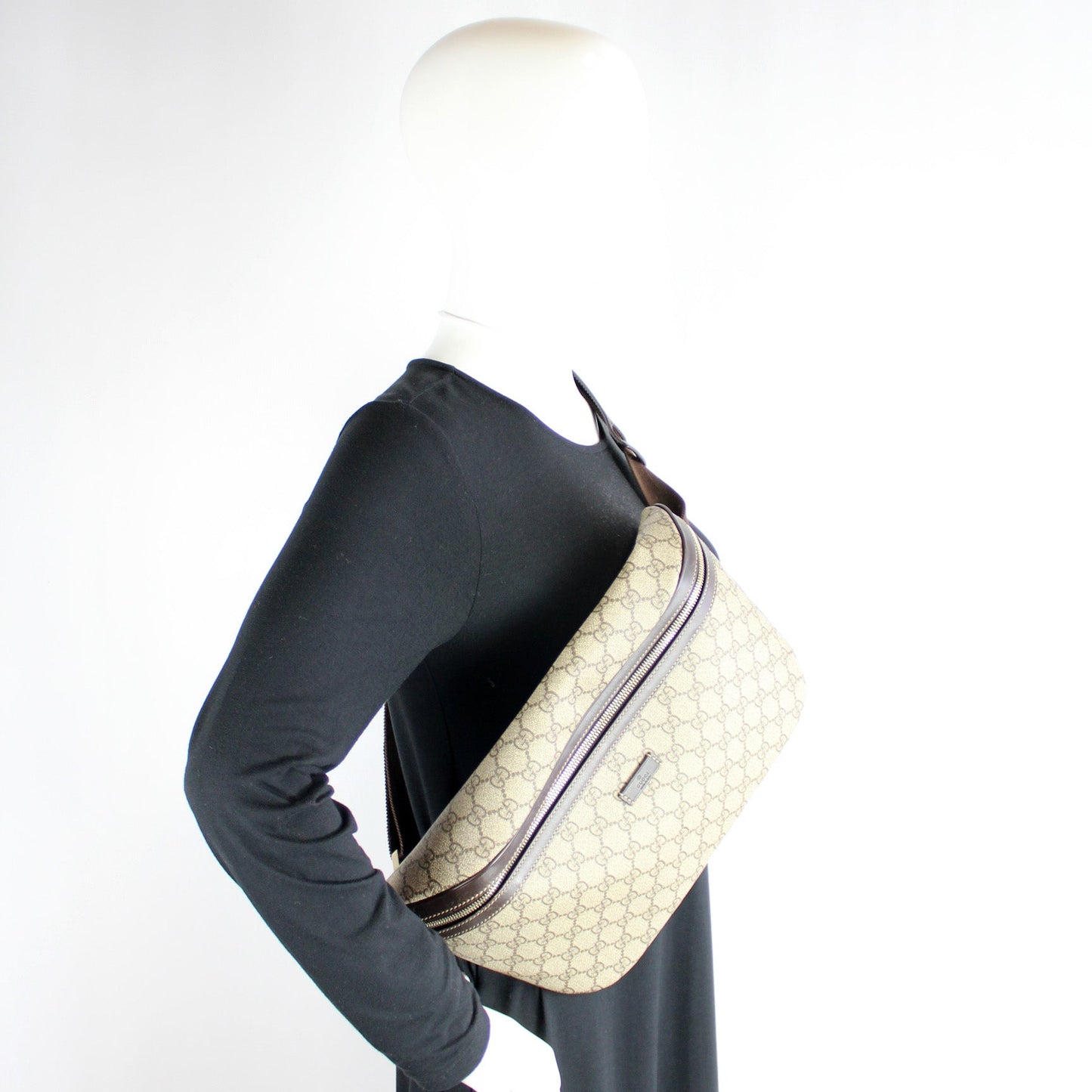 211110 GG Supreme Belt Bag