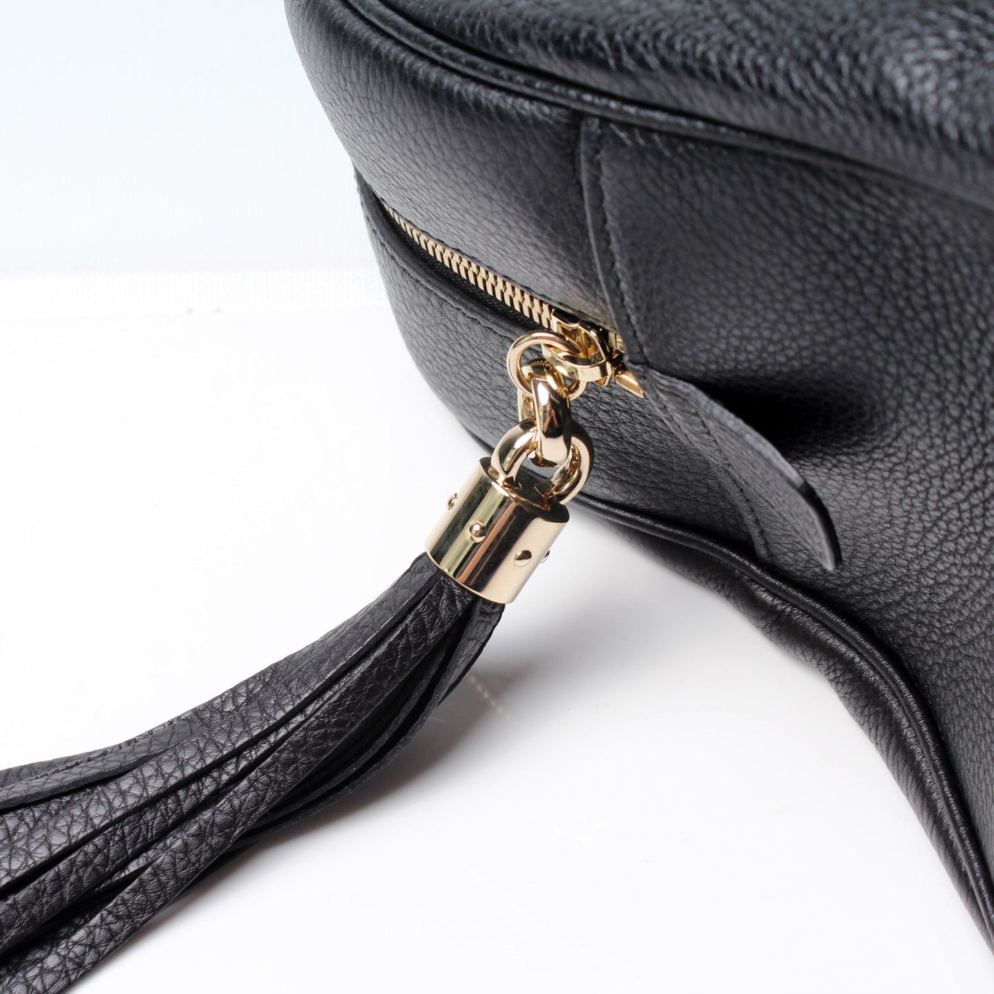 353126 Soho Chain Tote