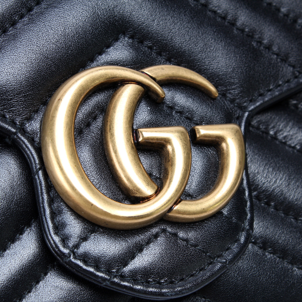 474575 Marmont Chain Wallet