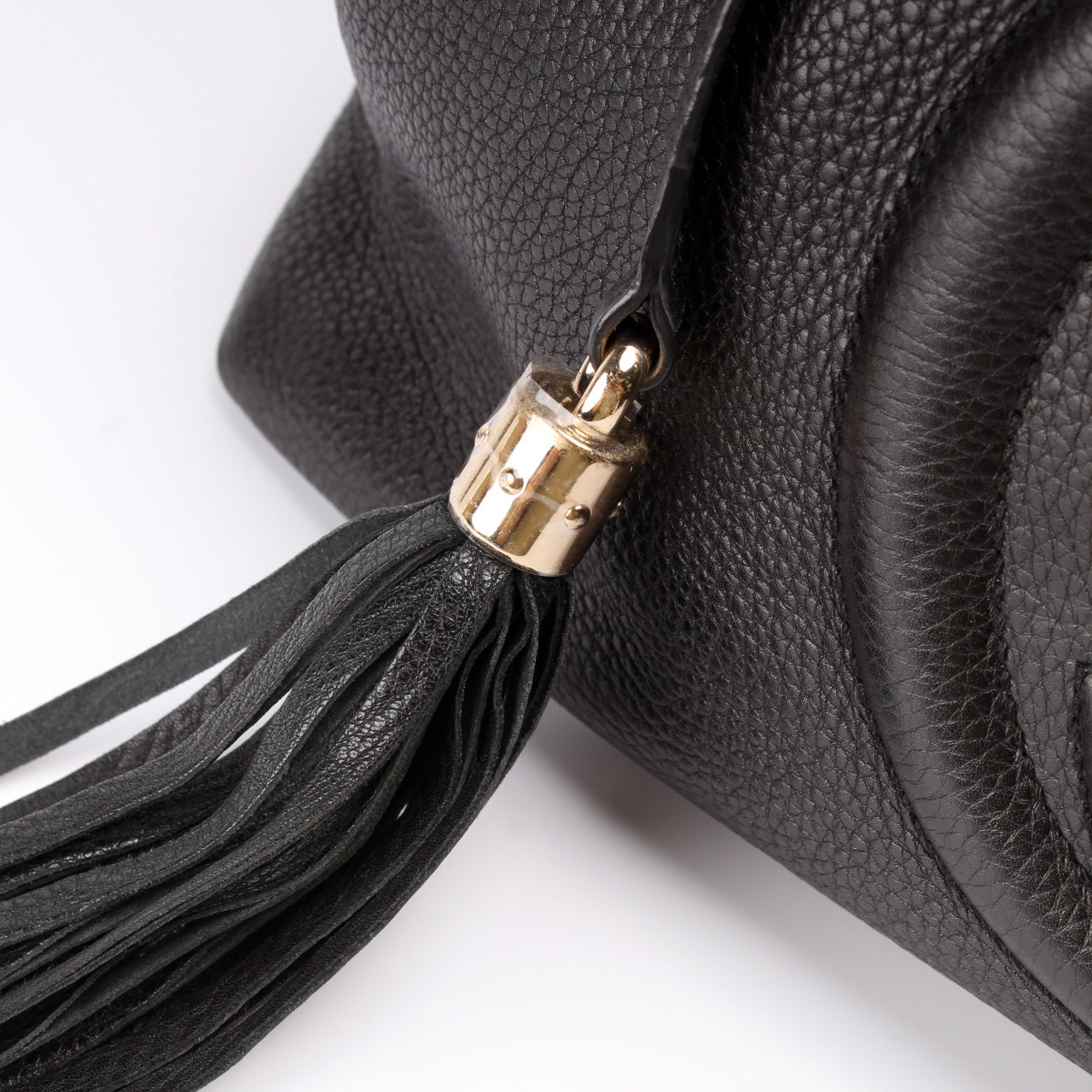 308982 Soho Leather Shoulder Medium