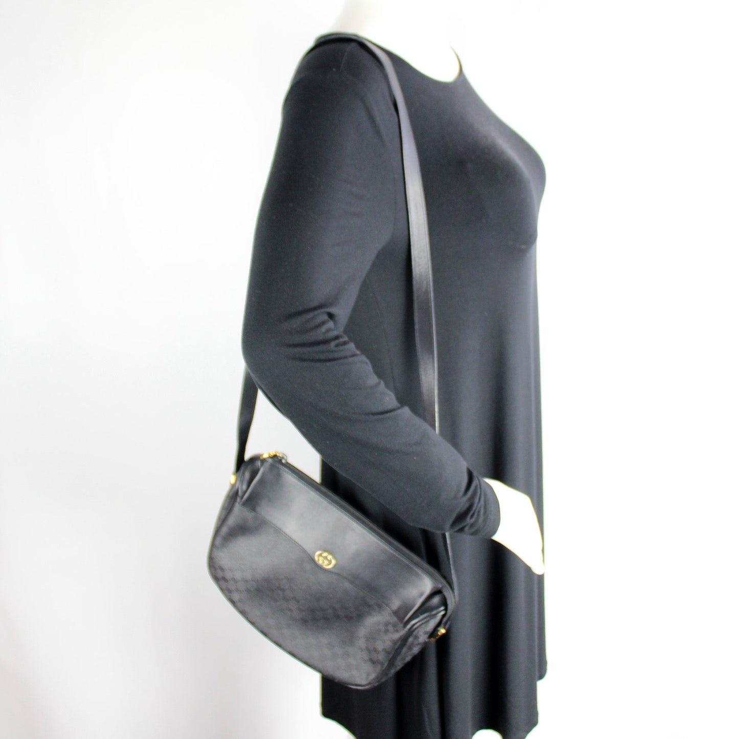 001.115.5918 Vintage Micro GG Canvas