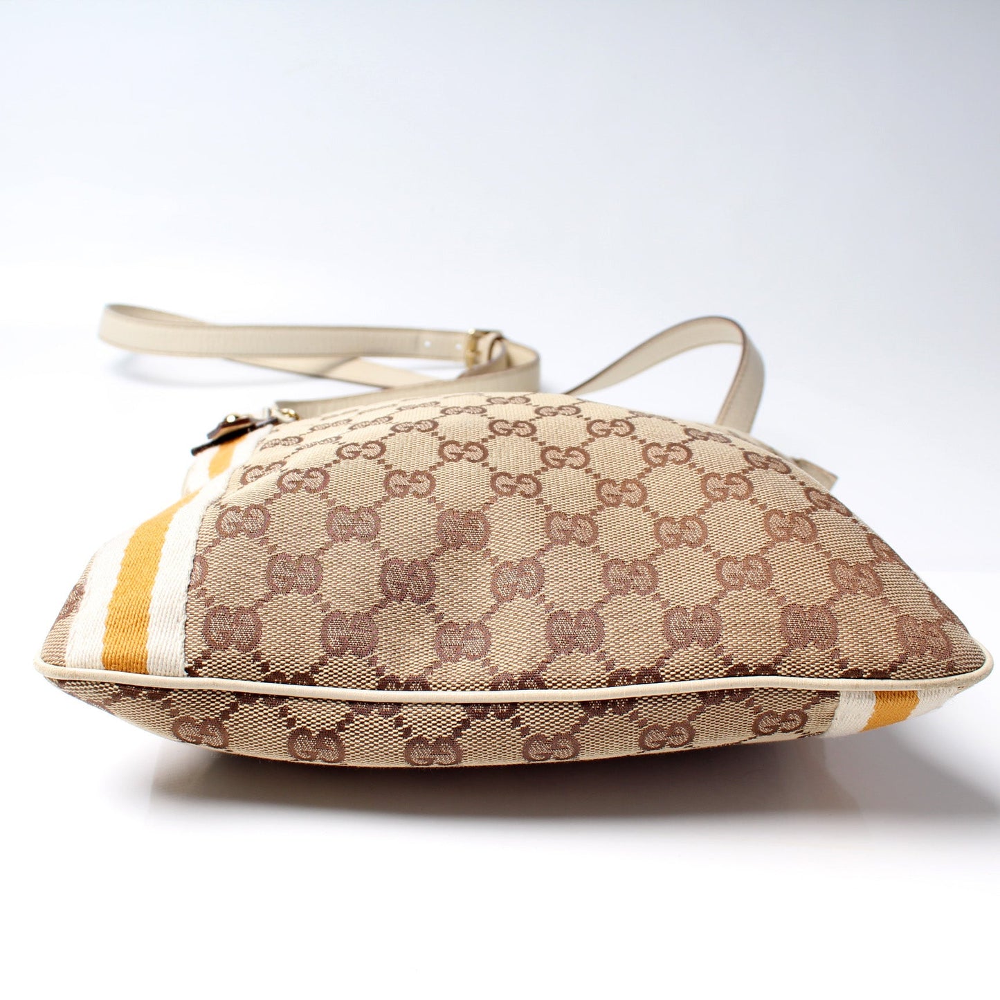 114338 GG Canvas Sherry Messenger