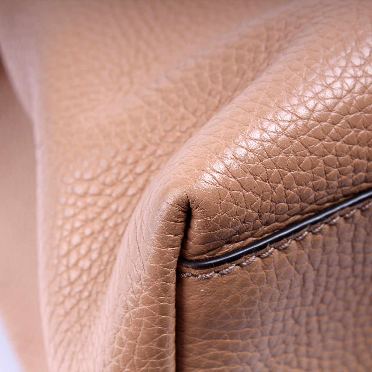 308982 Soho Leather Shoulder Medium