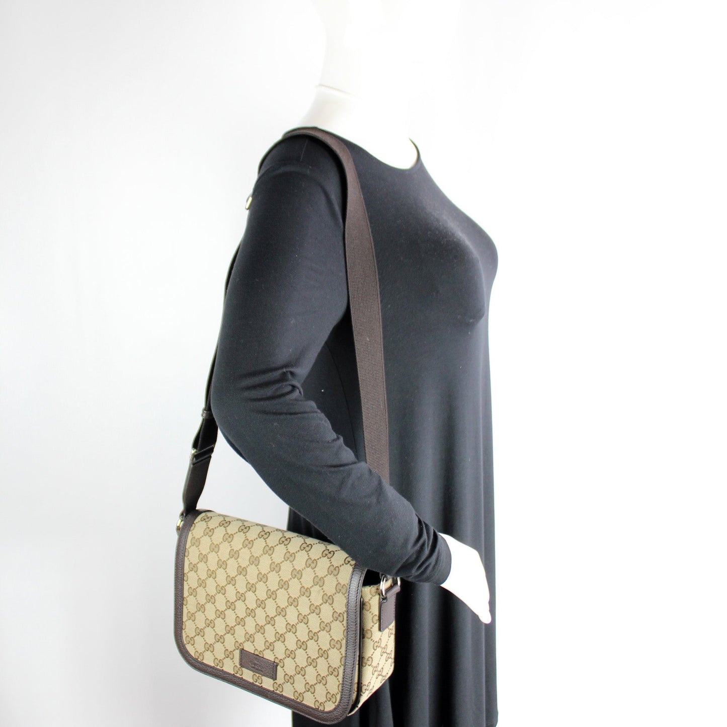 449172 GG Canvas Messenger