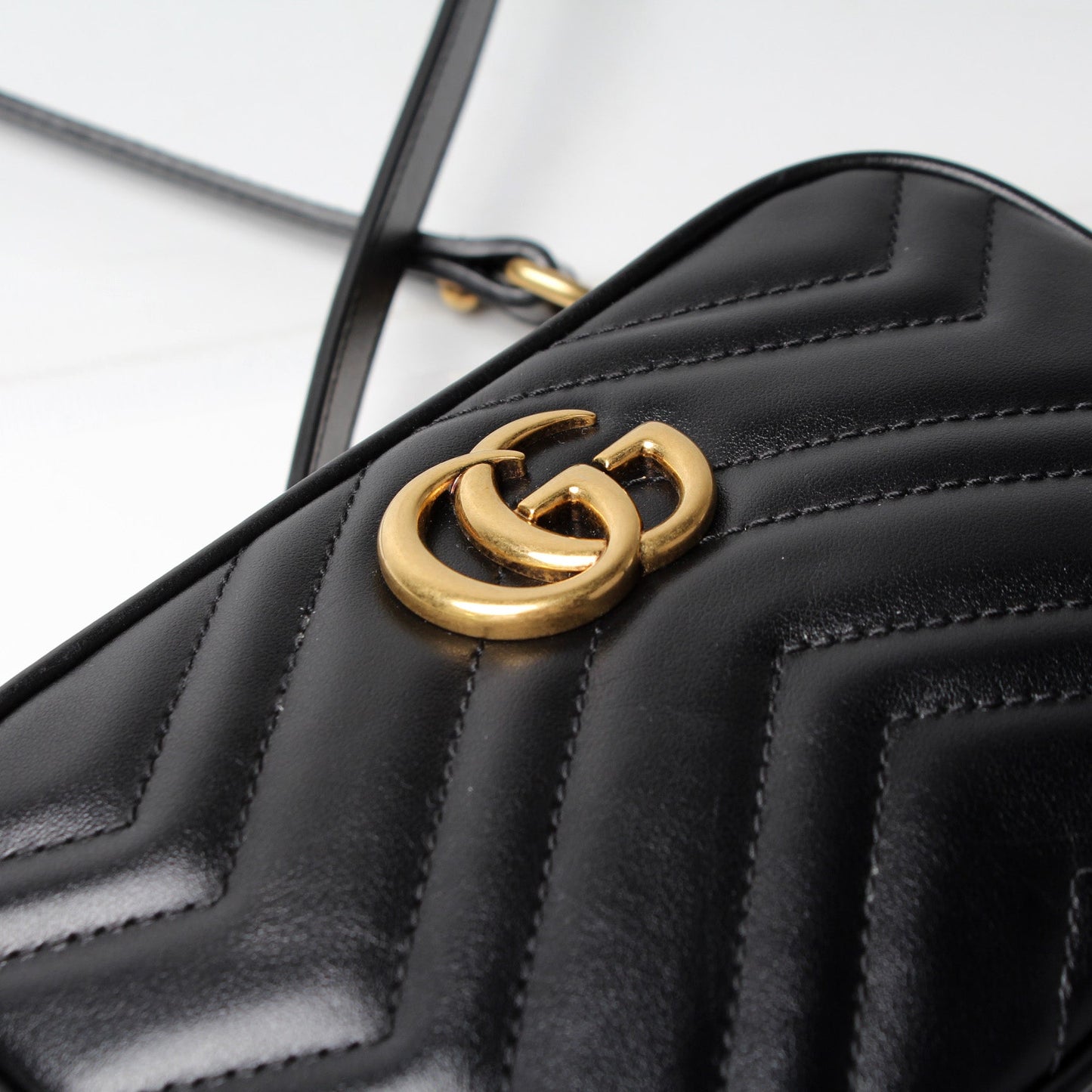 448065 Marmont Mini Camera Bag