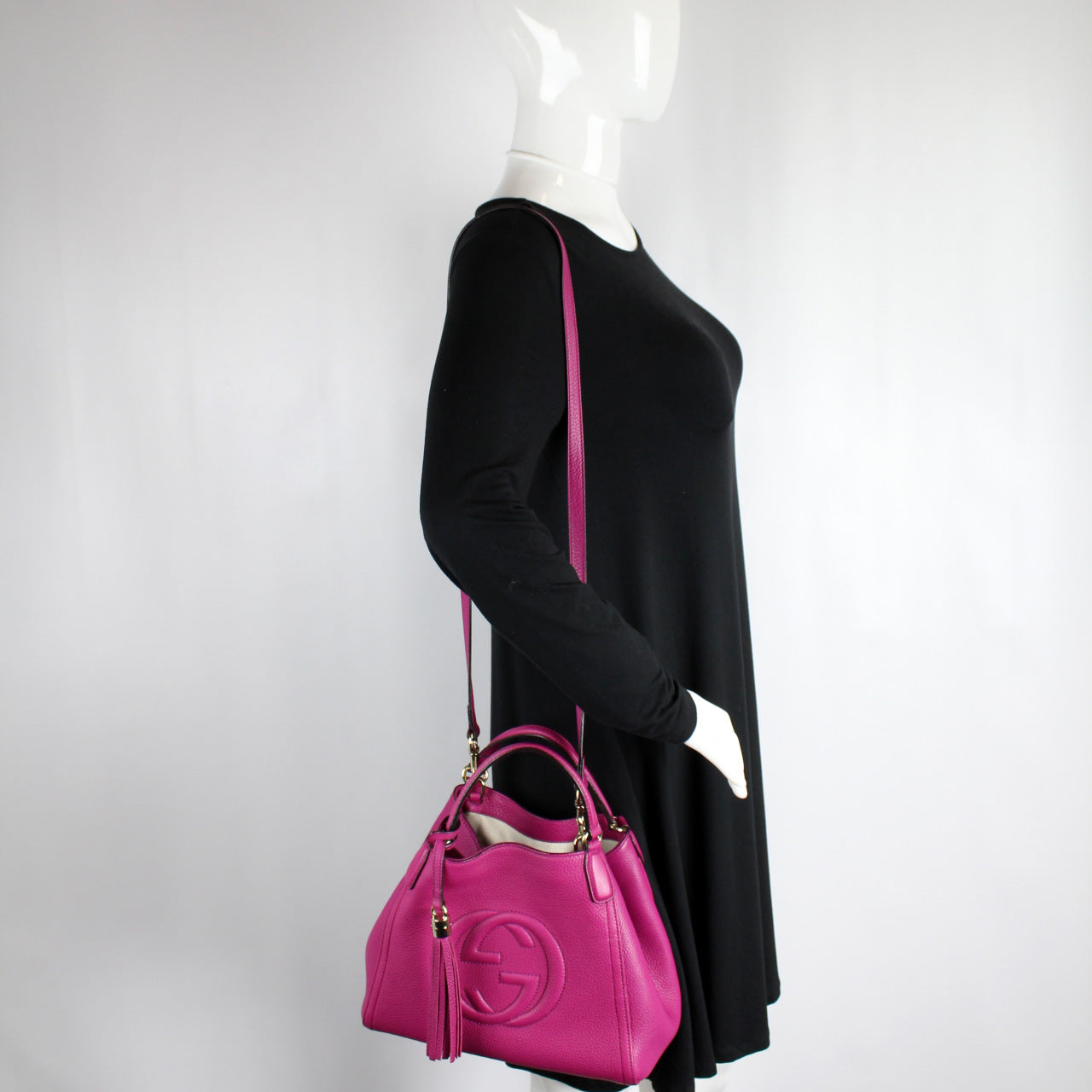 336751 Soho Leather Shoulder