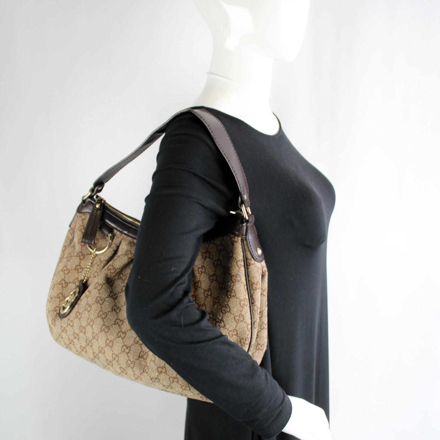 232955 Sukey Canvas Hobo Medium