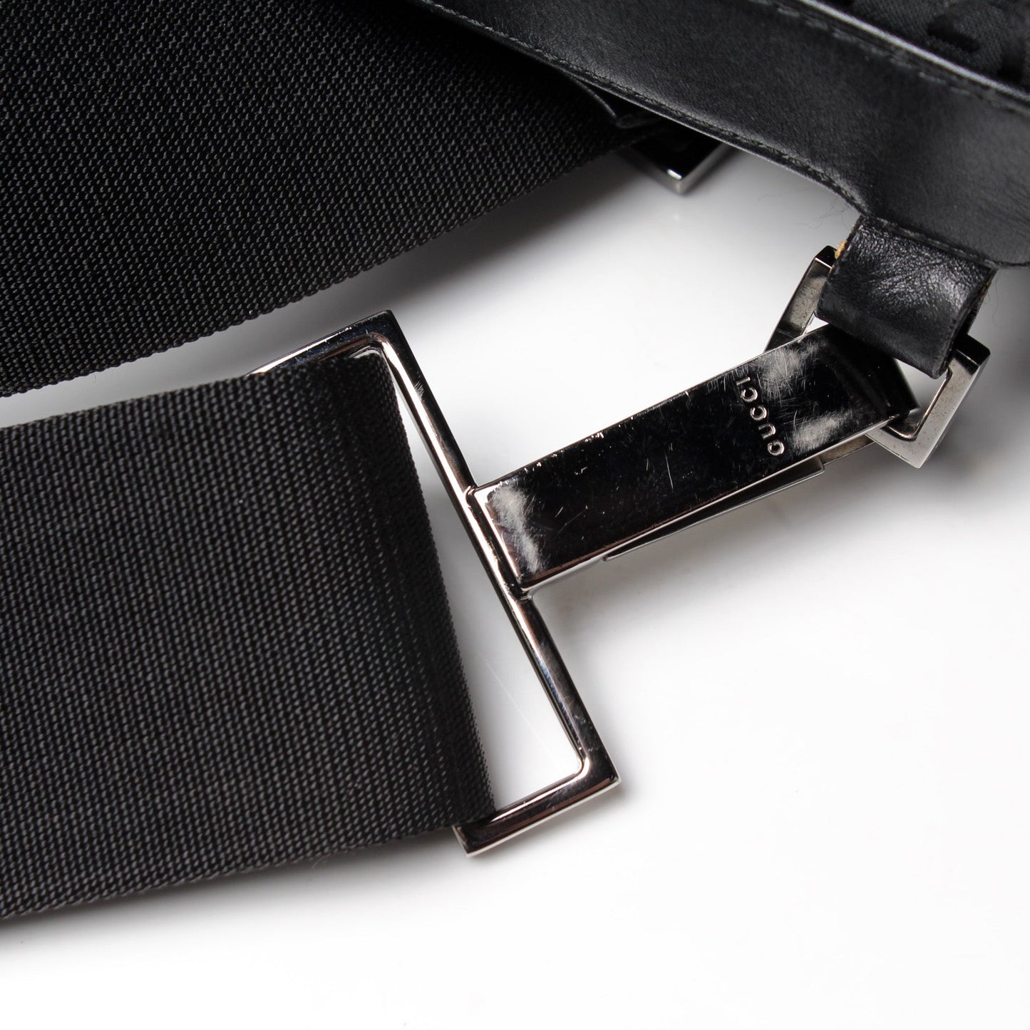 003.0232 GG Nylon Sling Bag Vintage