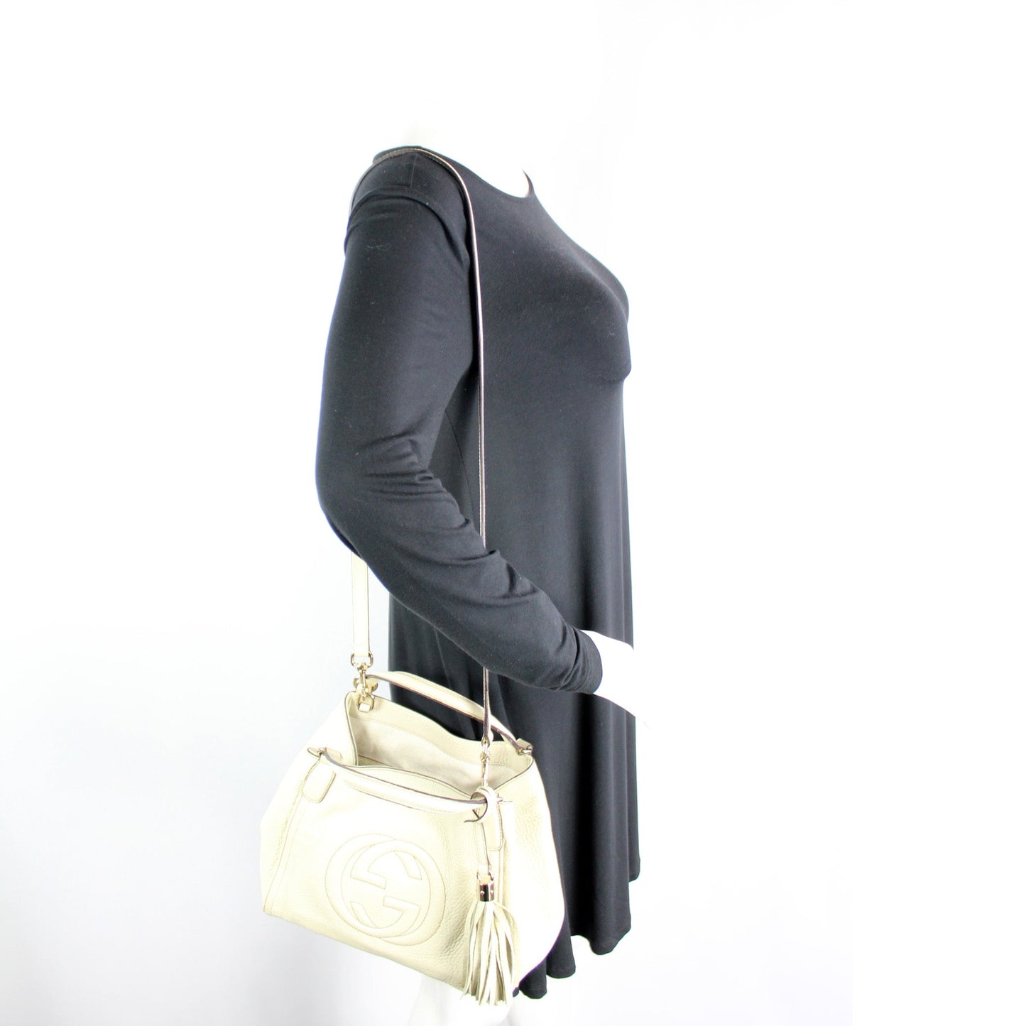 336751 Soho Leather Shoulder
