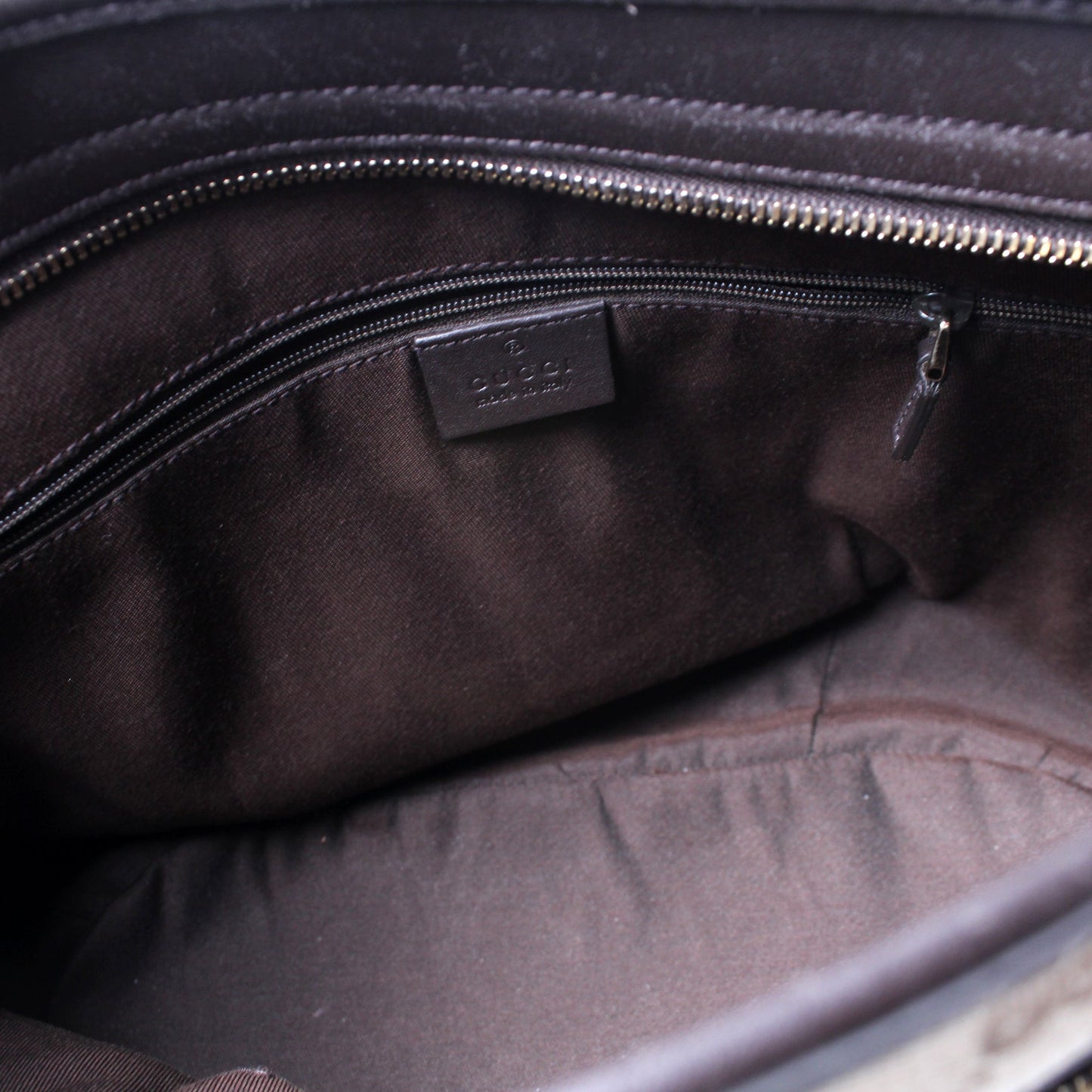 388930 GG Canvas Shoulder Bag