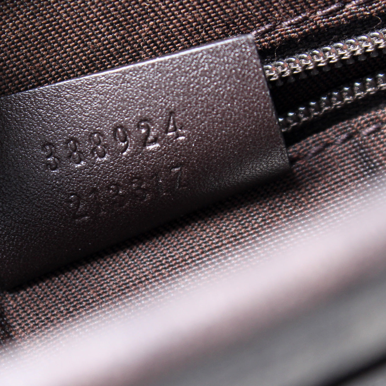 388924 GG Canvas Crossbody
