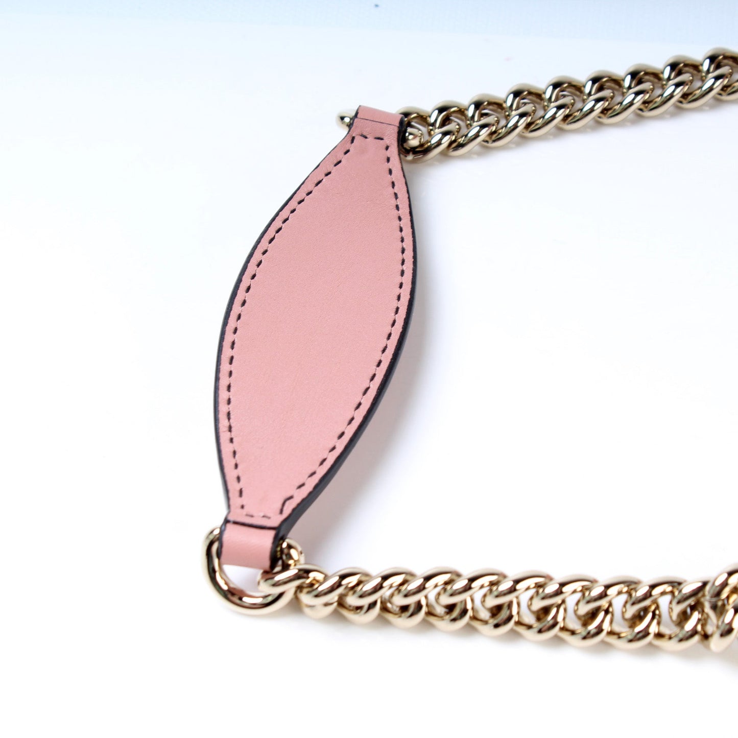 449635 Emily Micro Medium Chain