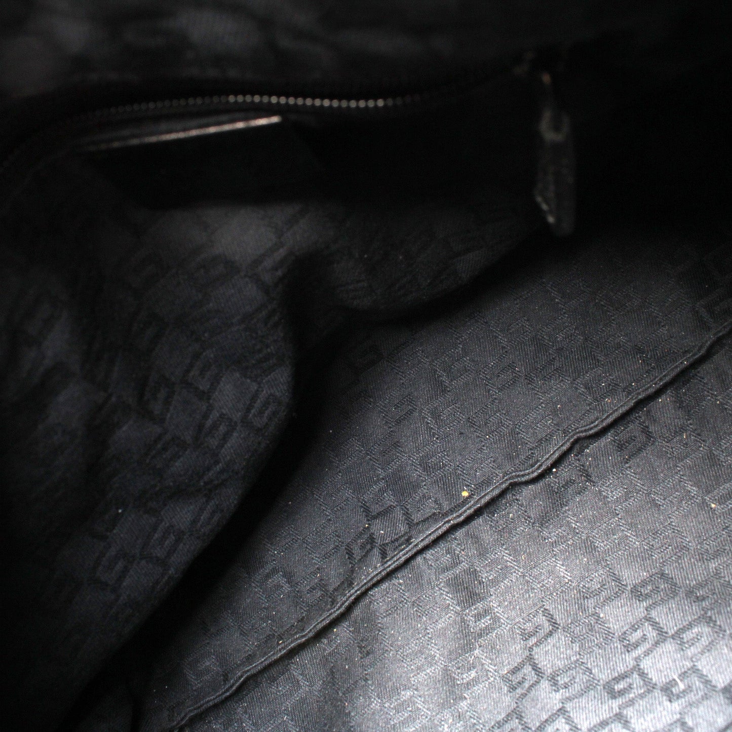 101333 Suede Shoulder Bag