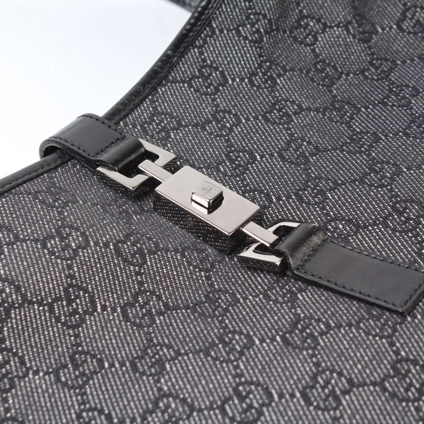 00963 Jackie O Hobo