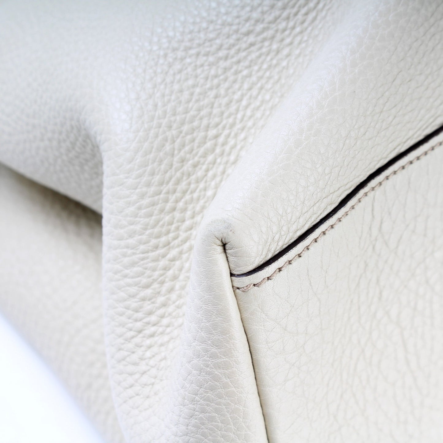 30982 Soho Leather Shoulder Medium
