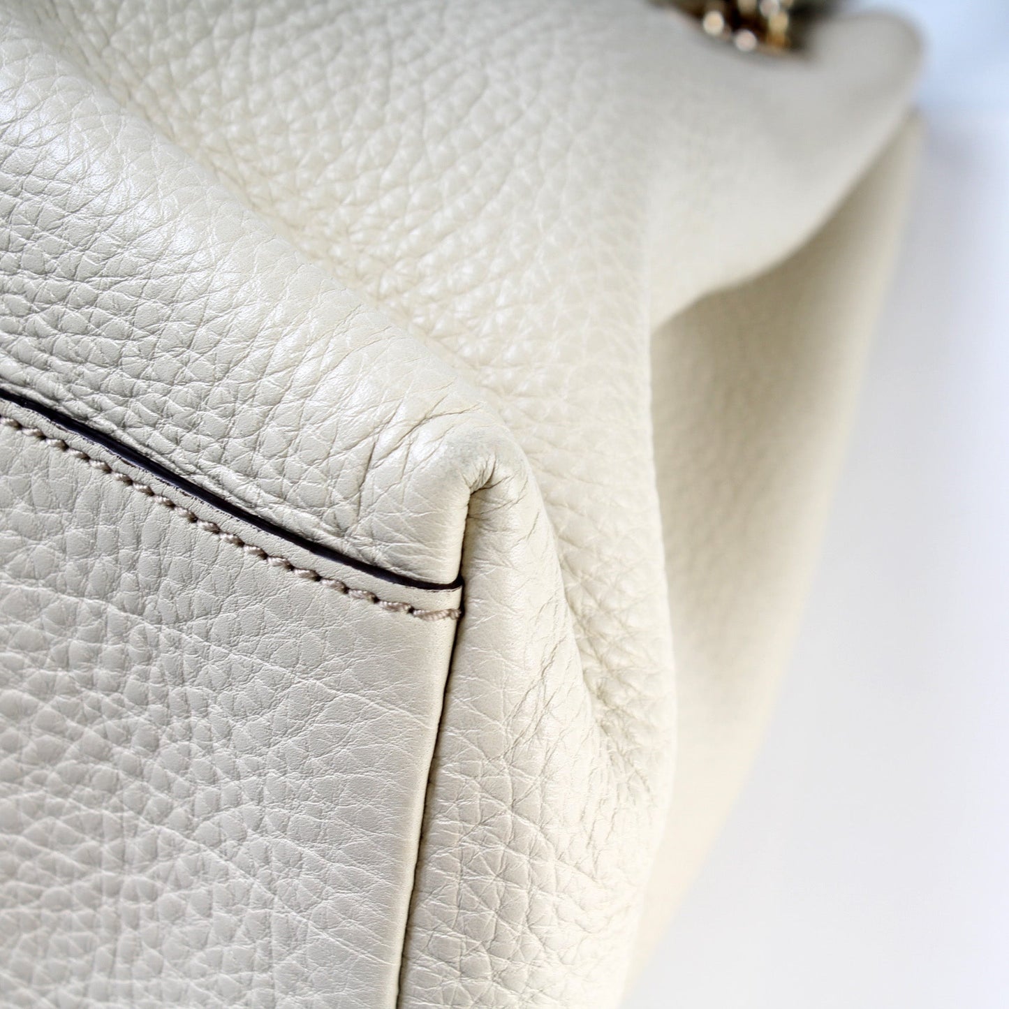 30982 Soho Leather Shoulder Medium