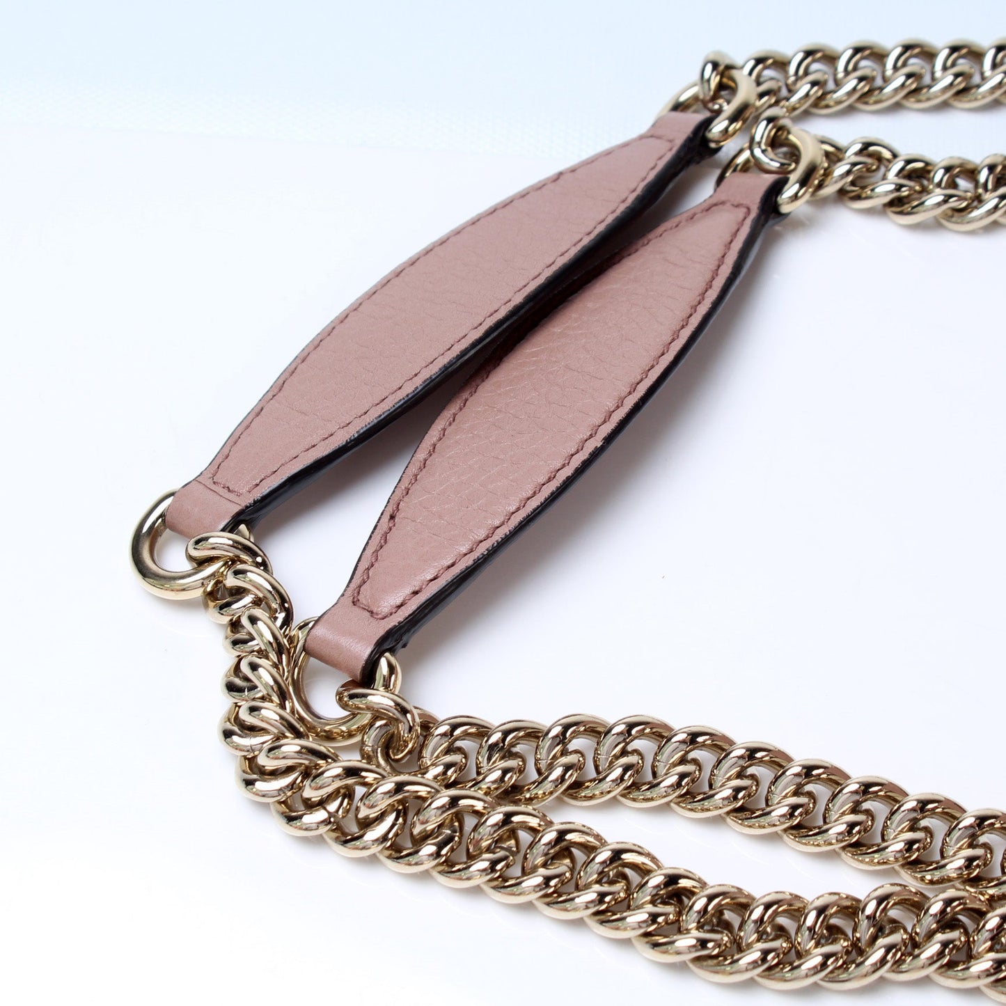 308982 Soho Leather Shoulder Medium