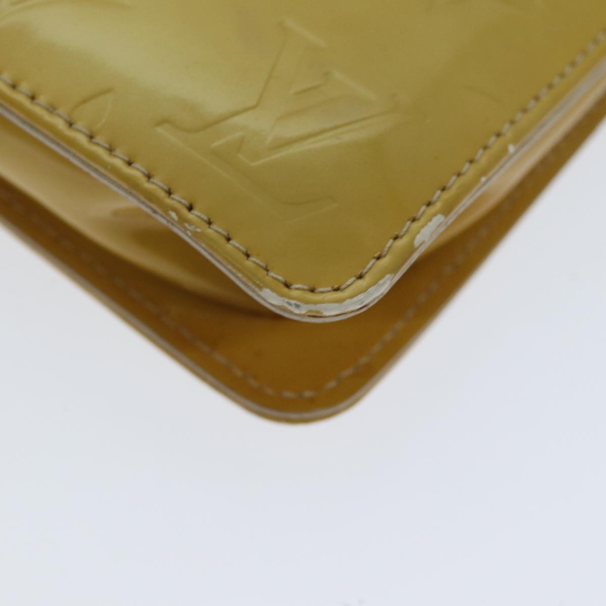 Louis Vuitton Lexington Beige Patent Leather Clutch Bag