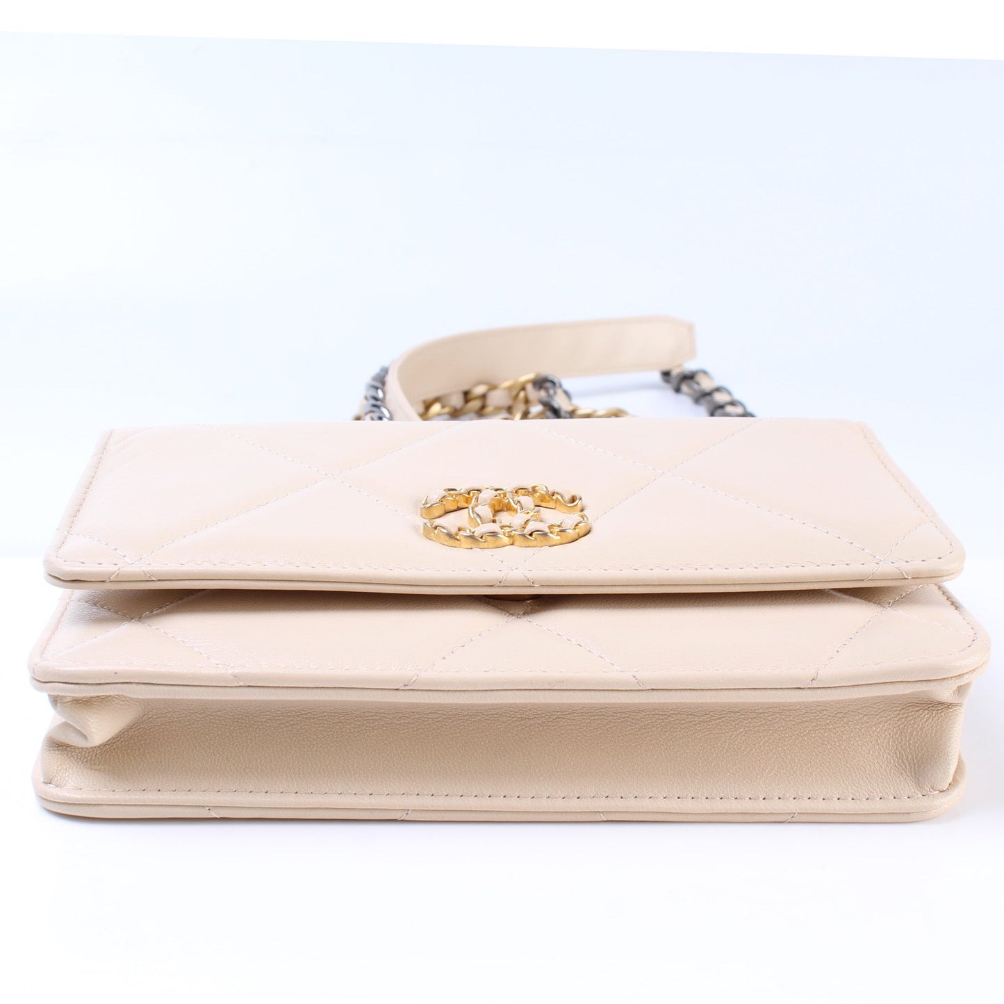 Chanel 19 WOC Quilted Lambskin 30M