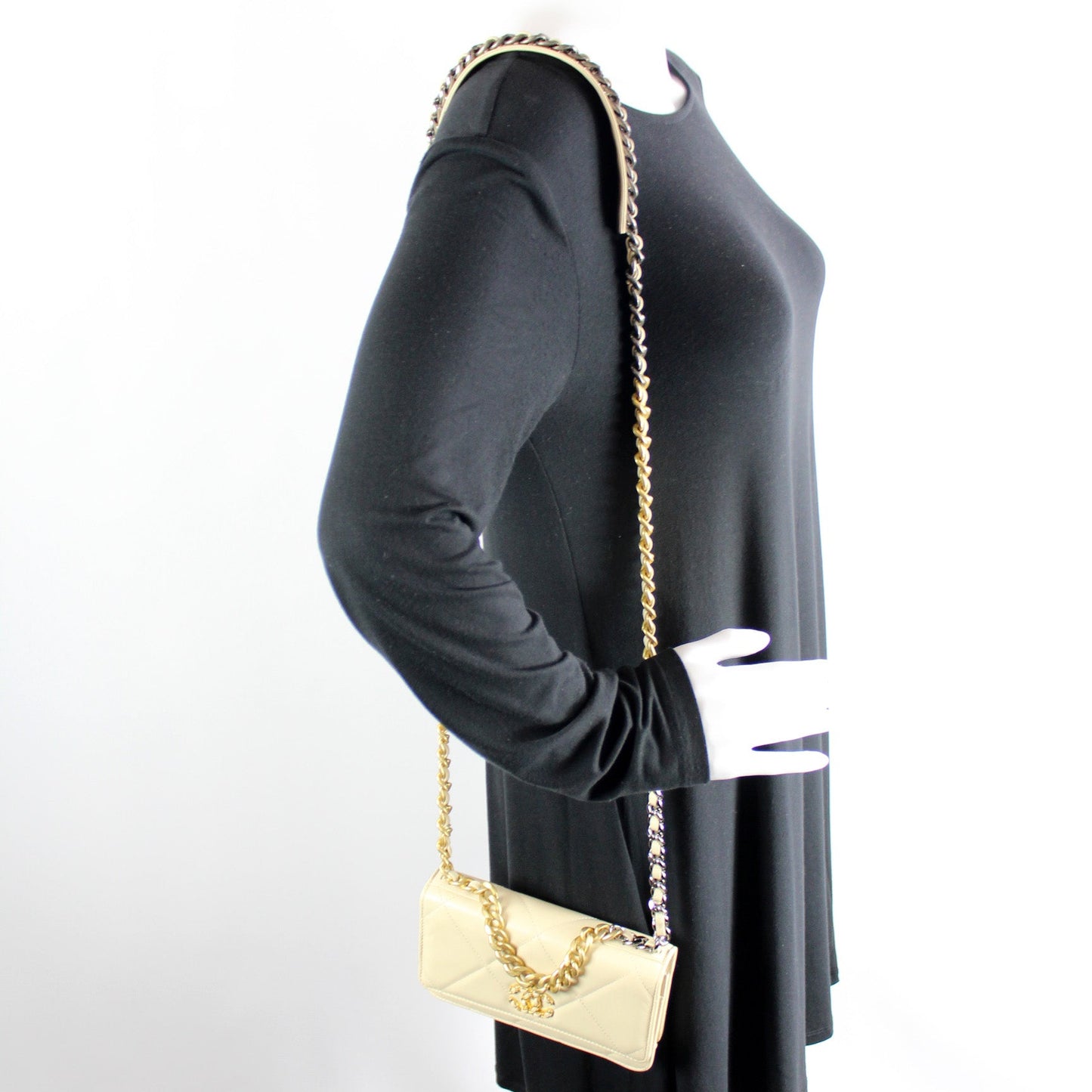 Chanel 19 WOC Quilted Lambskin 30M