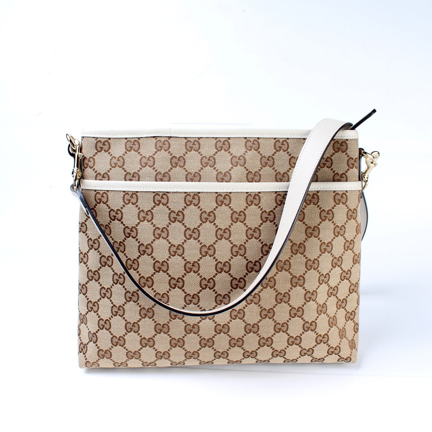 388924 GG Canvas Crossbody