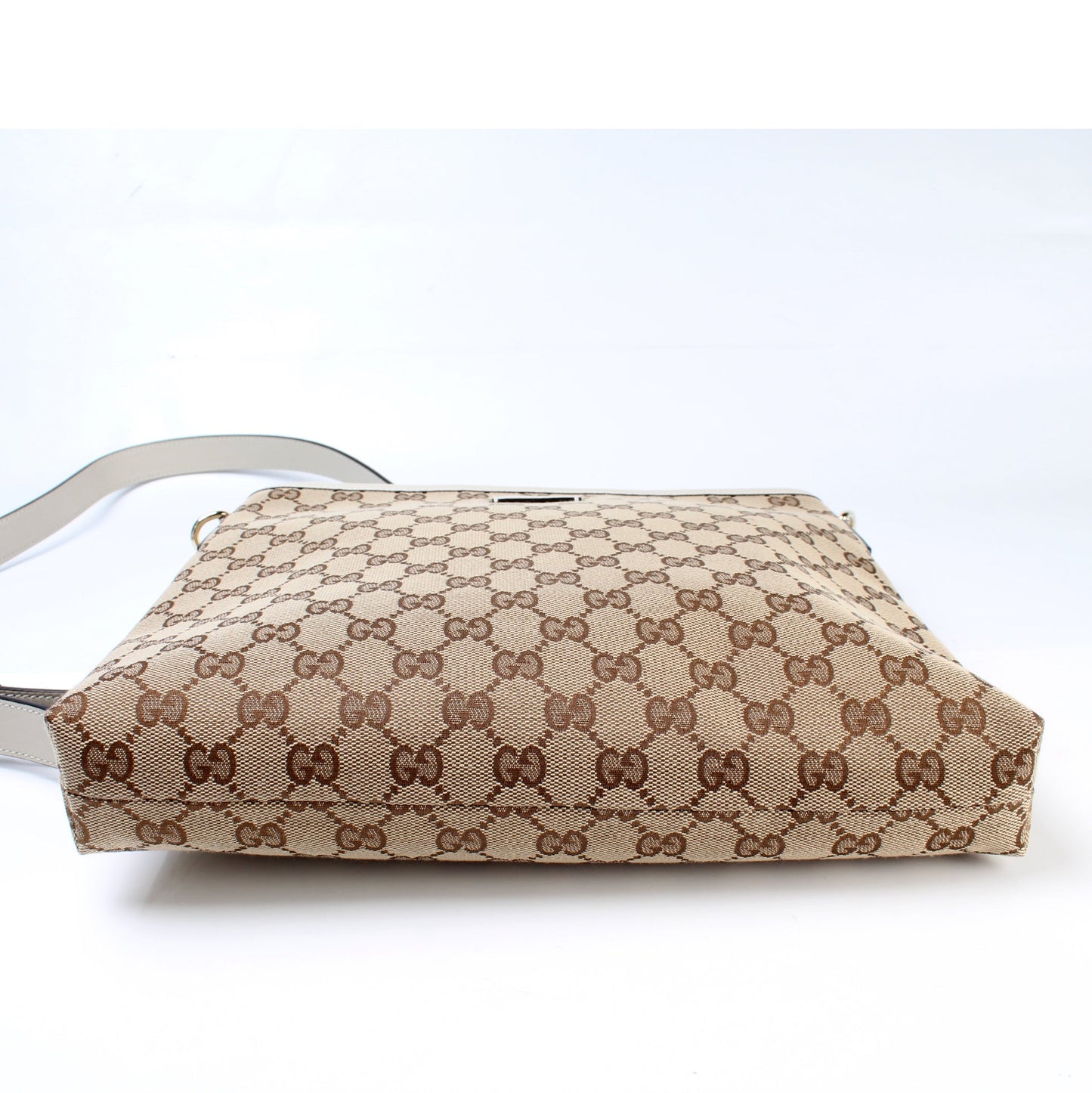 388924 GG Canvas Crossbody