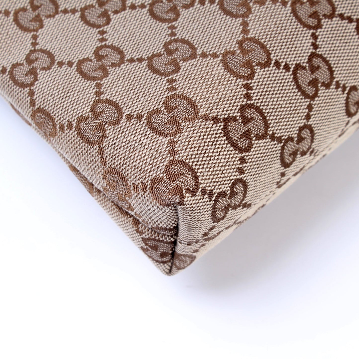 388924 GG Canvas Crossbody