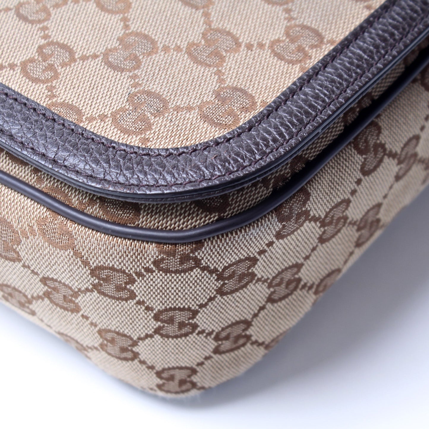 449172 GG Canvas Messenger