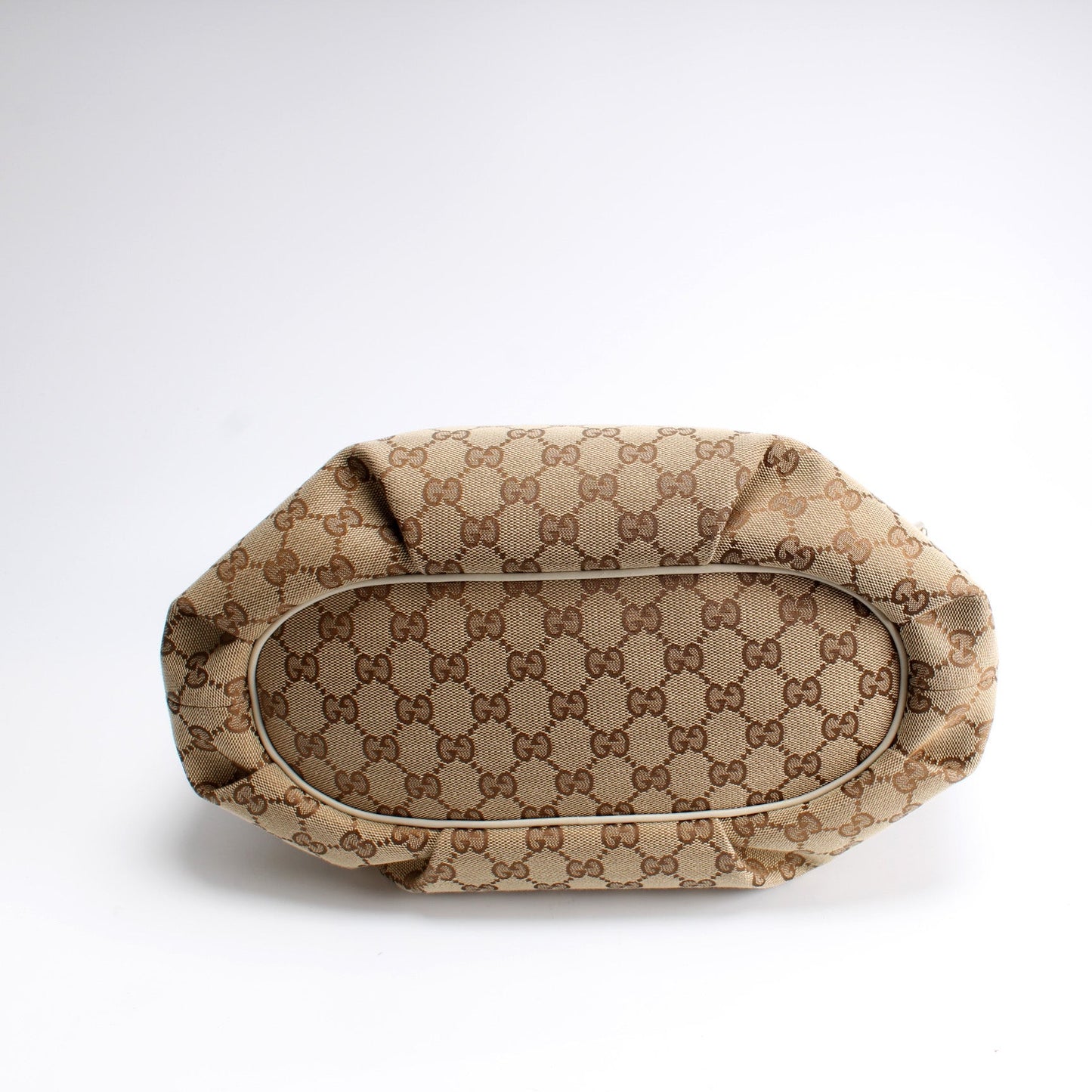 388930 GG Canvas Shoulder Bag