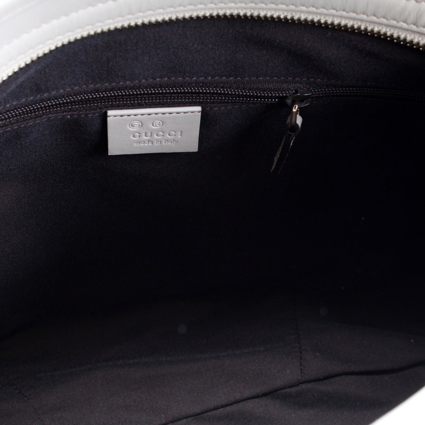 388930 GG Canvas Shoulder Bag