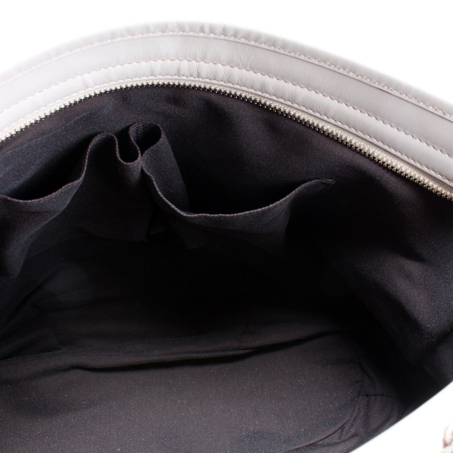 388930 GG Canvas Shoulder Bag
