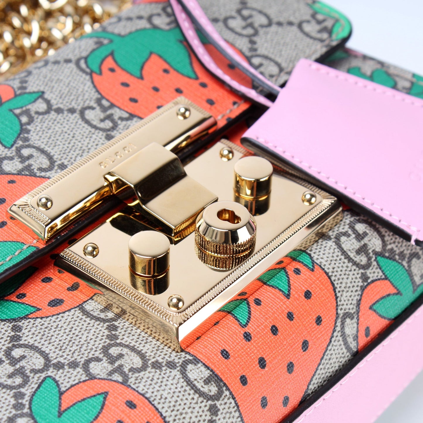 409487 Padlock Guccissima Small Strawberry