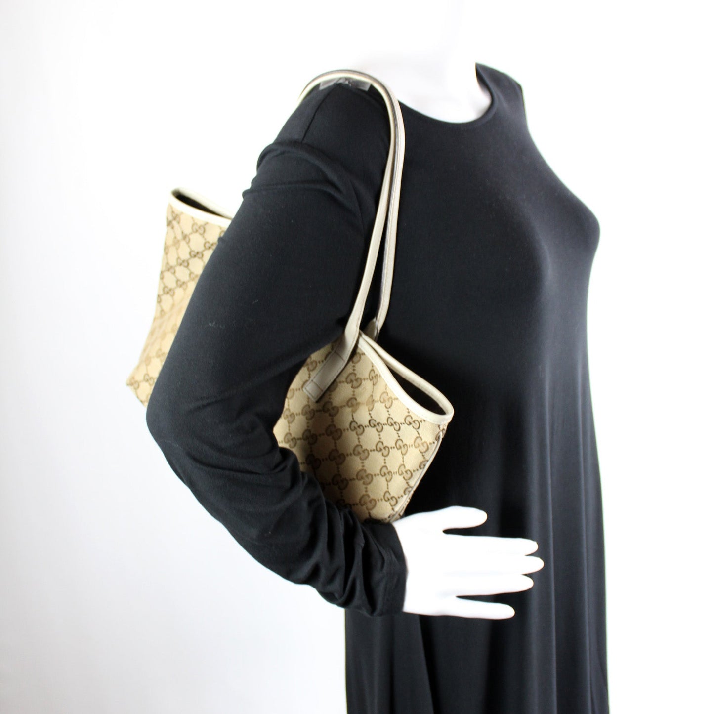169946 Britt Shoulder Bag Small